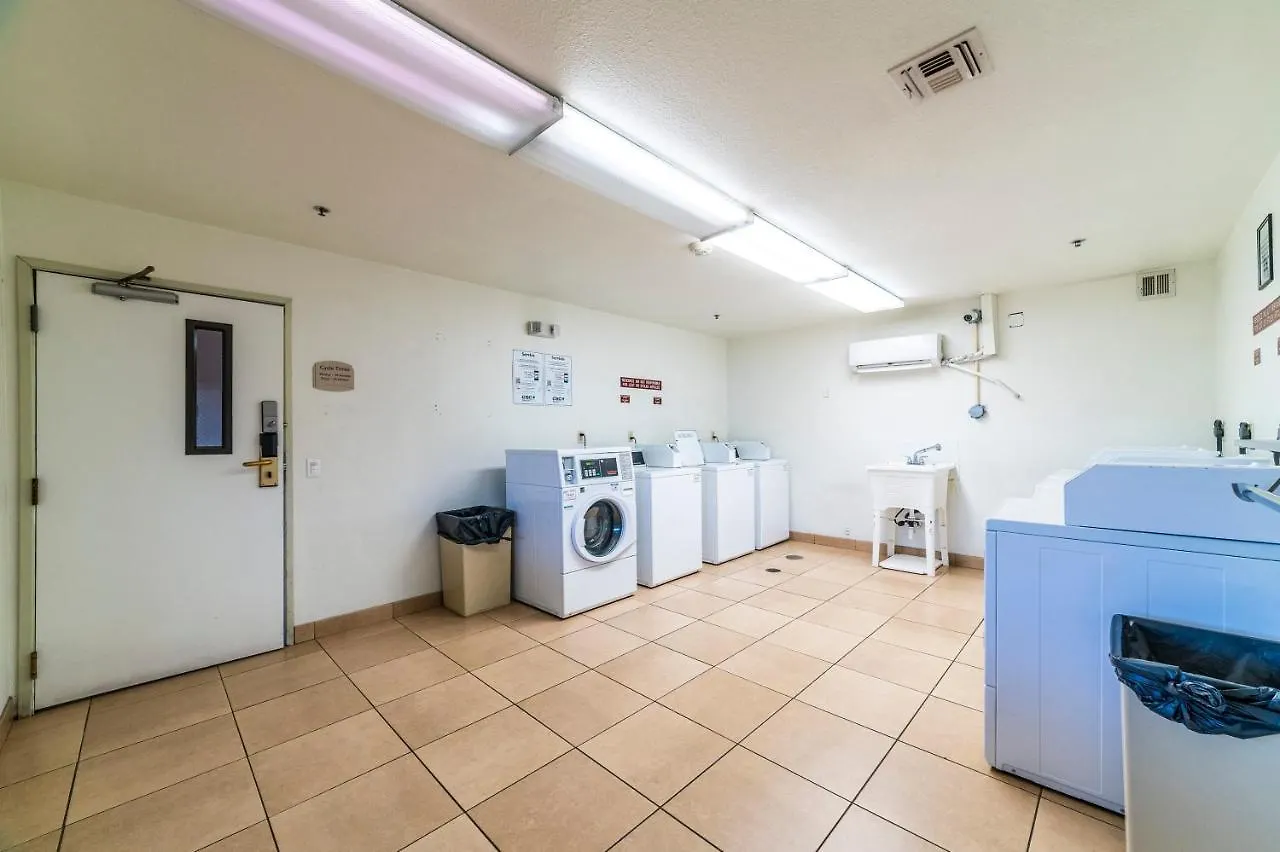 Metro Phx Downstairs Studio Sleeps 4 Ada Accessible Phoenix 0*,  Stati Uniti